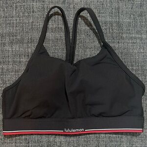 Lululemon Flow Y Mid-Support Bra (B/C cup) Size 6